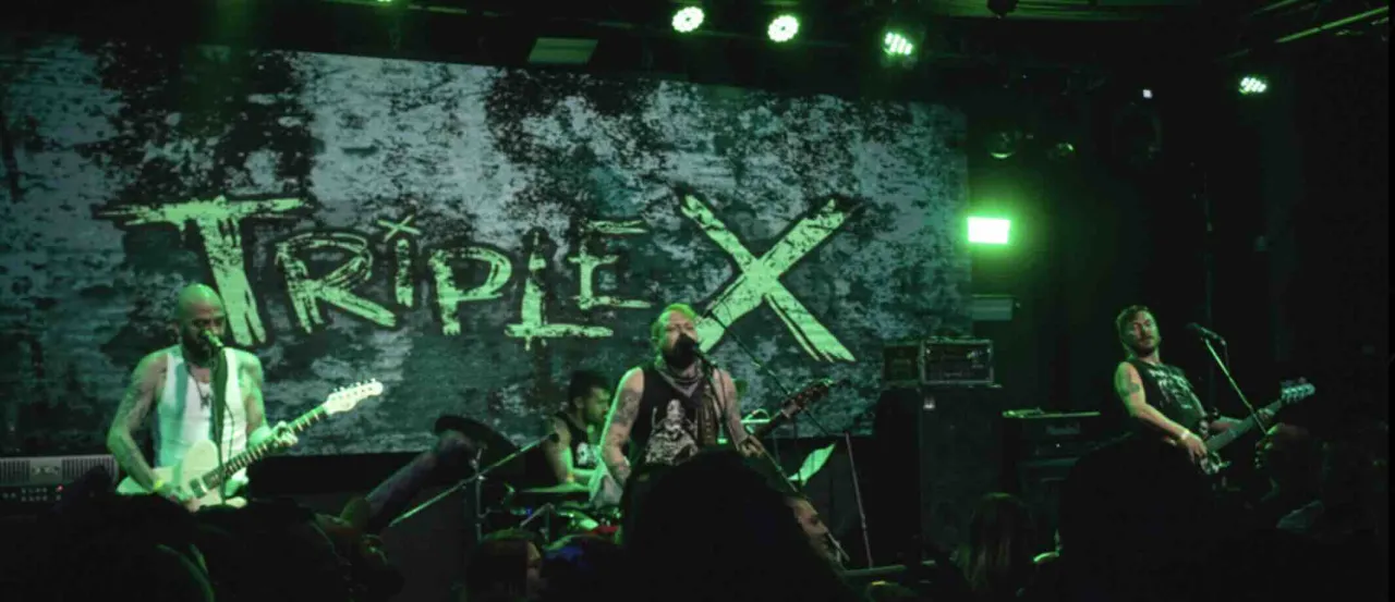 El rock n roll fiestero de Triple X llega a Medellín