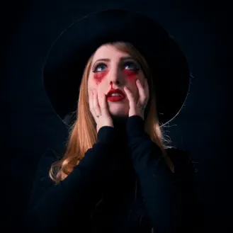 El proyecto de rock post-gótico Amphettamine lanza su nuevo sencillo «Anesthesia»