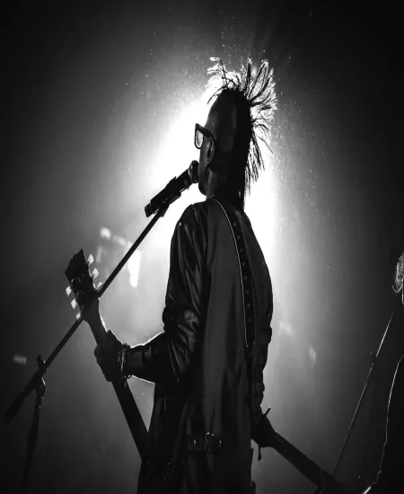 Guillo, exintegrante de Mojiganga, estrena el proyecto Antifaz y su disco debut '¡Qué dolor!'