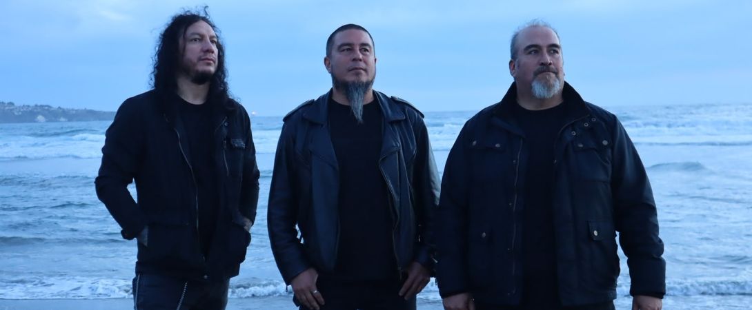 In Ad Hominem presenta 'Entre fuego y sombras'
