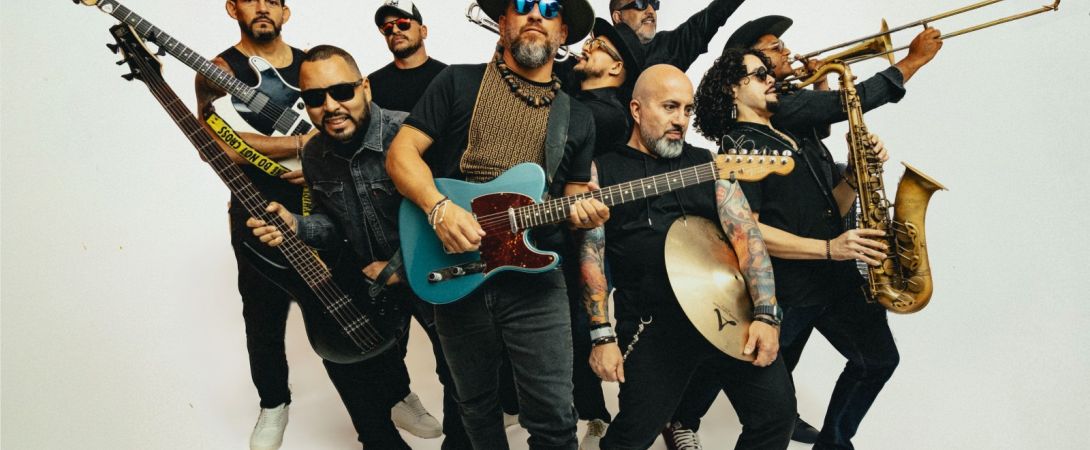 Los Inconformes le cantan a la traición y a la decepción en 'Lo Peor'
